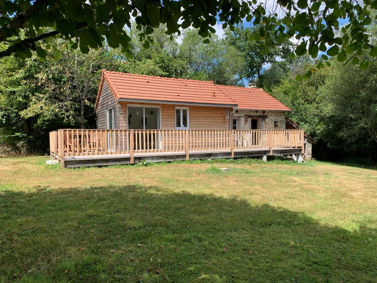 Petite Maison Conjat Saint-Julien-le-Petit Eksteriør billede